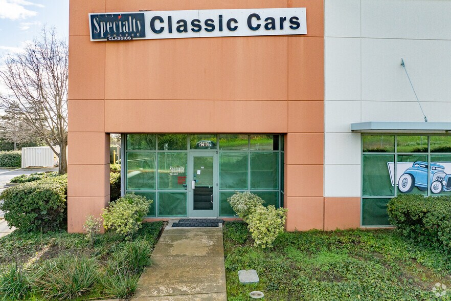 More Photos Of 5200-5234 Gateway Plaza Dr, Benicia Warehouse For Sale