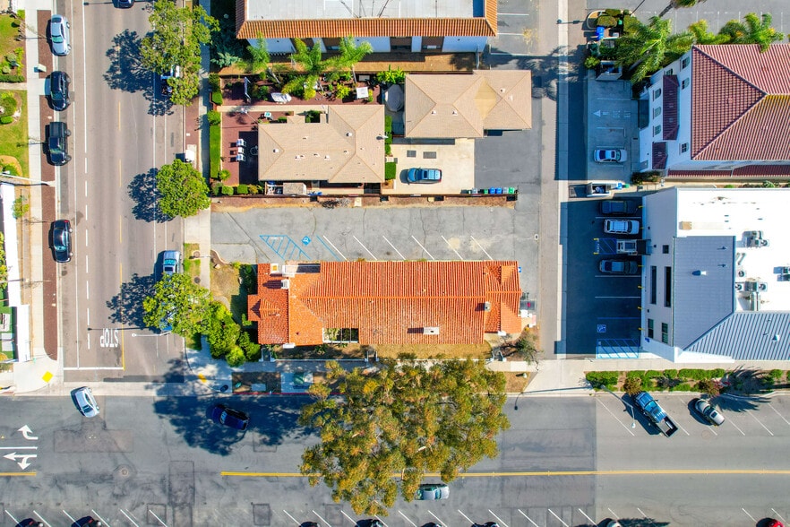 More Photos Of 861-869 Grand Ave, Carlsbad Storefront Retail Office For Lease