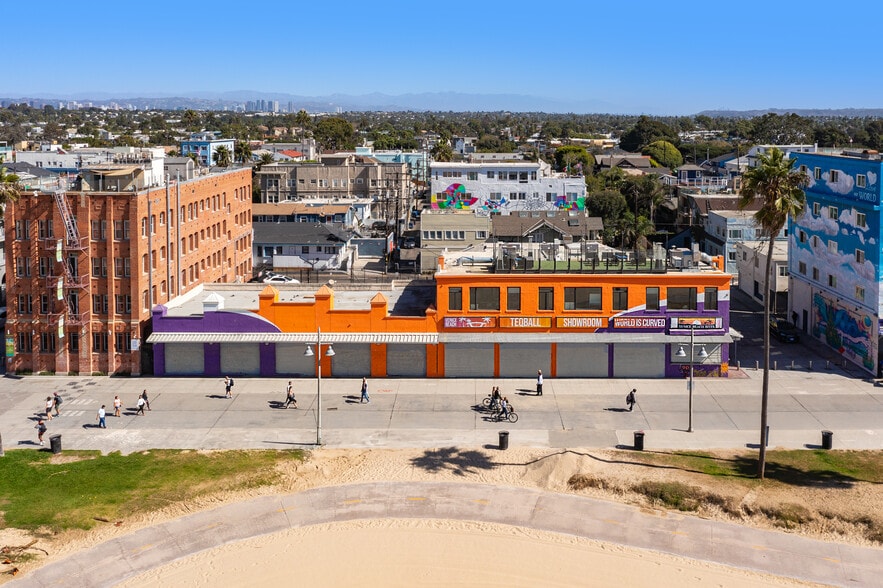 More Photos Of 1011 Ocean Front Walk, Venice Storefront Retail Office For Sale