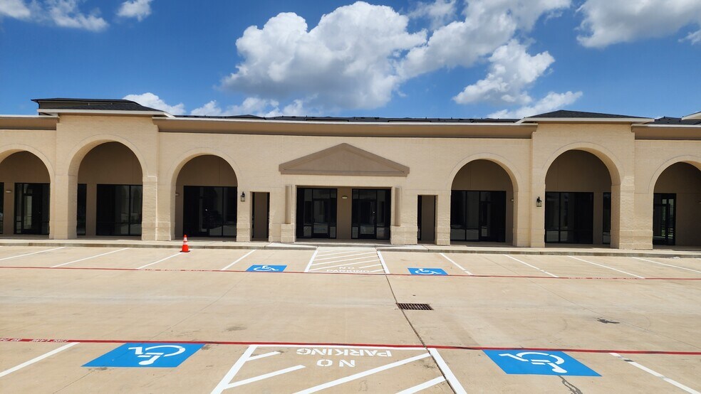 More Photos Of 5518 Queenston Blvd, Houston General Retail For Lease