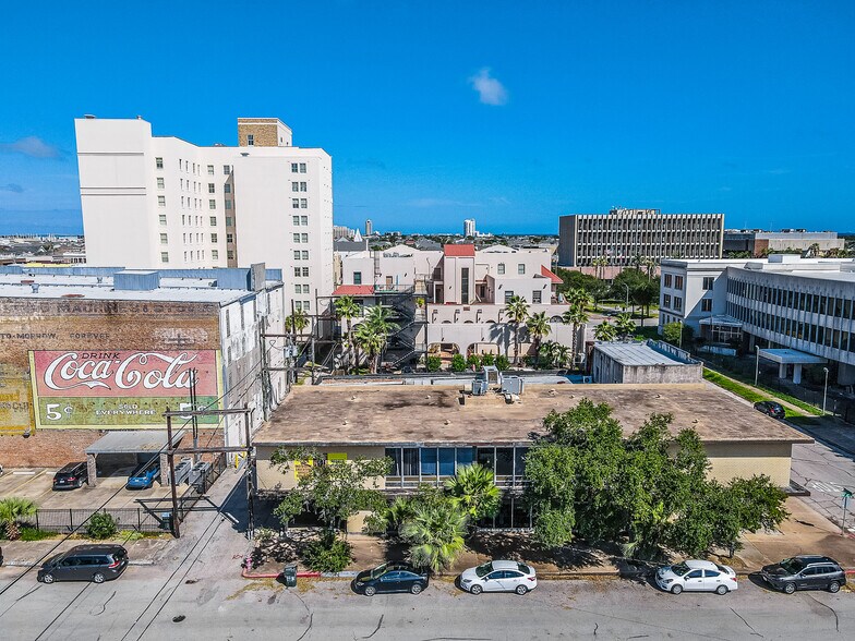 More Photos Of 622 Kempner, Galveston Loft Creative Space For Lease