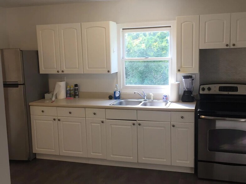 More Photos Of 147 Georgetown Rd, Beaver Falls Apartments For Sale