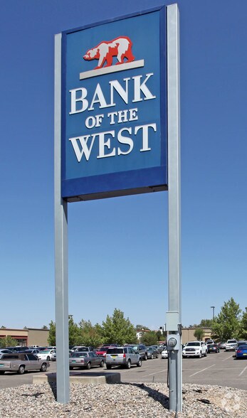 More Photos Of 3201 Juan Tabo Blvd NE, Albuquerque Bank For Sale