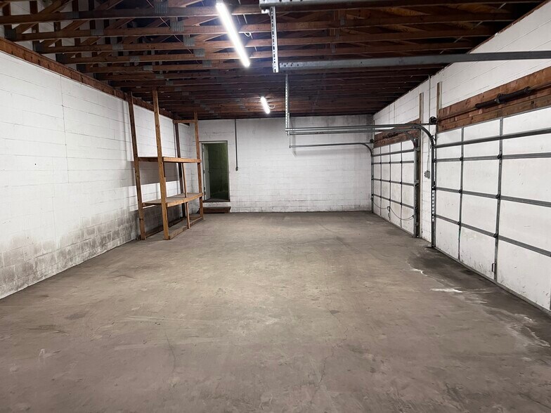 More Photos Of 821 W 5th St, Lansdale Warehouse For Sale
