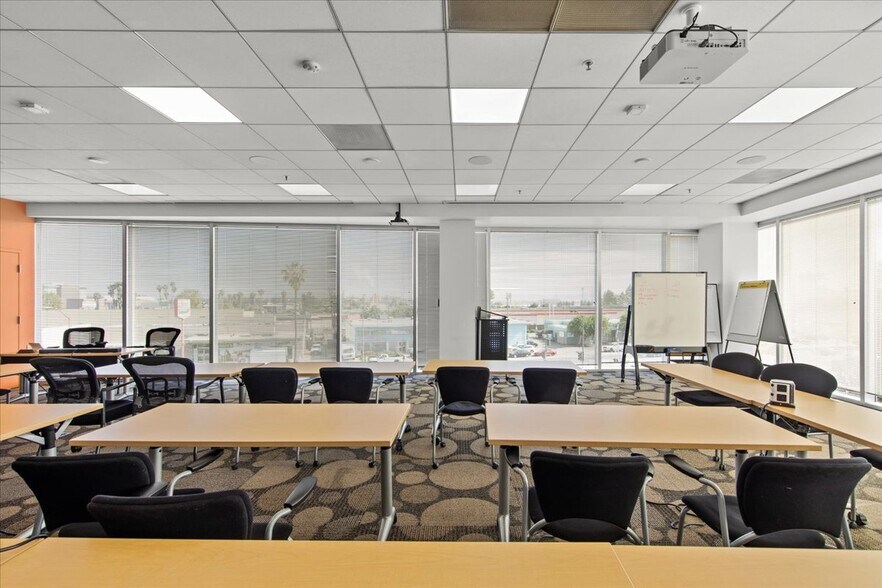 More Photos Of 1450 Veterans Blvd, Redwood City Office For Lease