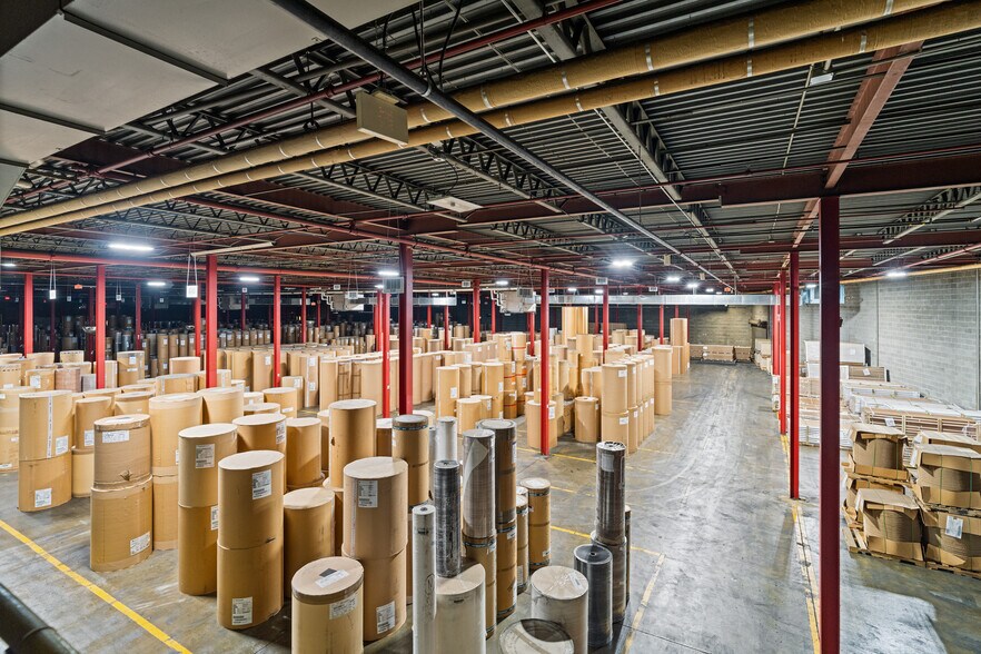 More Photos Of 26 Sears Way, West Springfield Distribution For Lease
