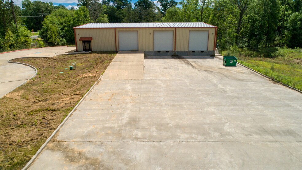 More Photos Of 24396 FM 2090 Rd, Splendora Light Distribution For Sale