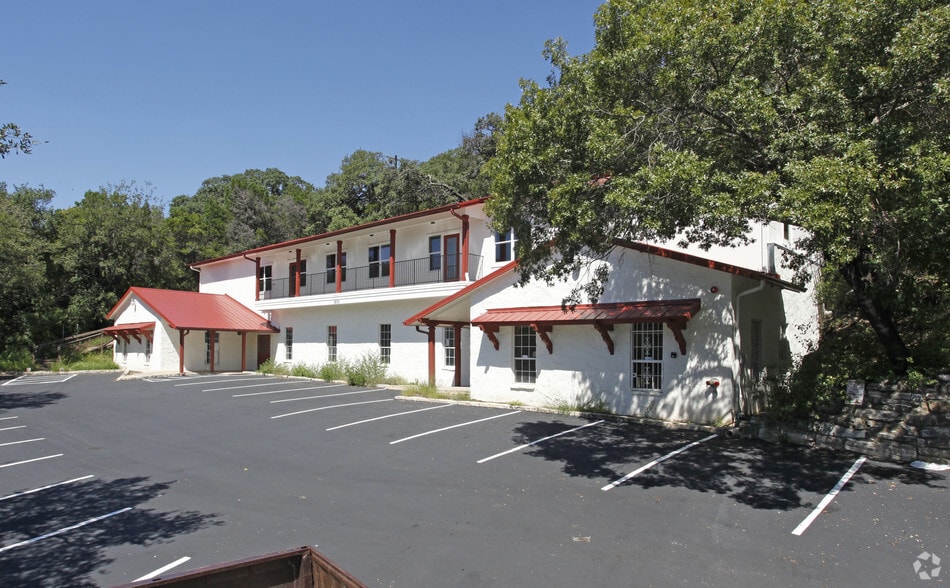 More Photos Of 3010 Bee Caves Rd, Rollingwood Medical For Lease