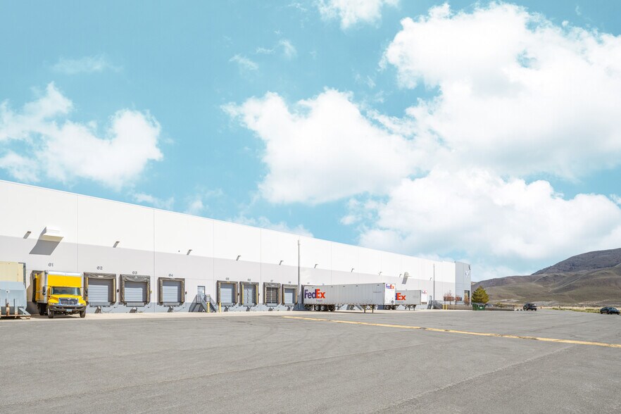 More Photos Of 1175 Trademark Dr, Reno Unknown For Lease