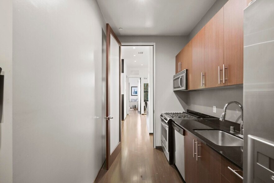 More Photos Of 1645 Vine St, Hollywood Loft Creative Space For Lease
