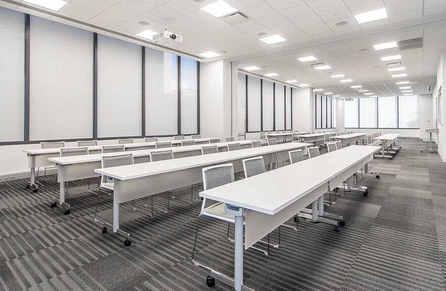 More Photos Of 13355 Noel Rd, Dallas Coworking Space