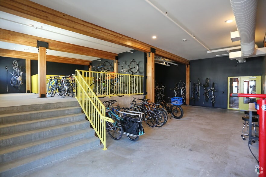More Photos Of 1850 N 34th St, Seattle Apartments For Lease