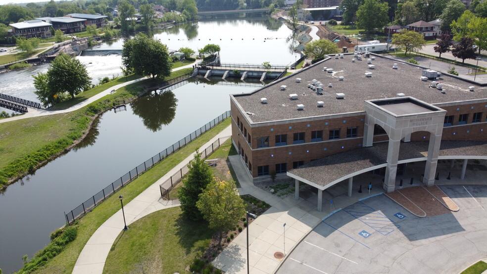 Primary Photo Of 200 N Church St, Mishawaka Office For Lease