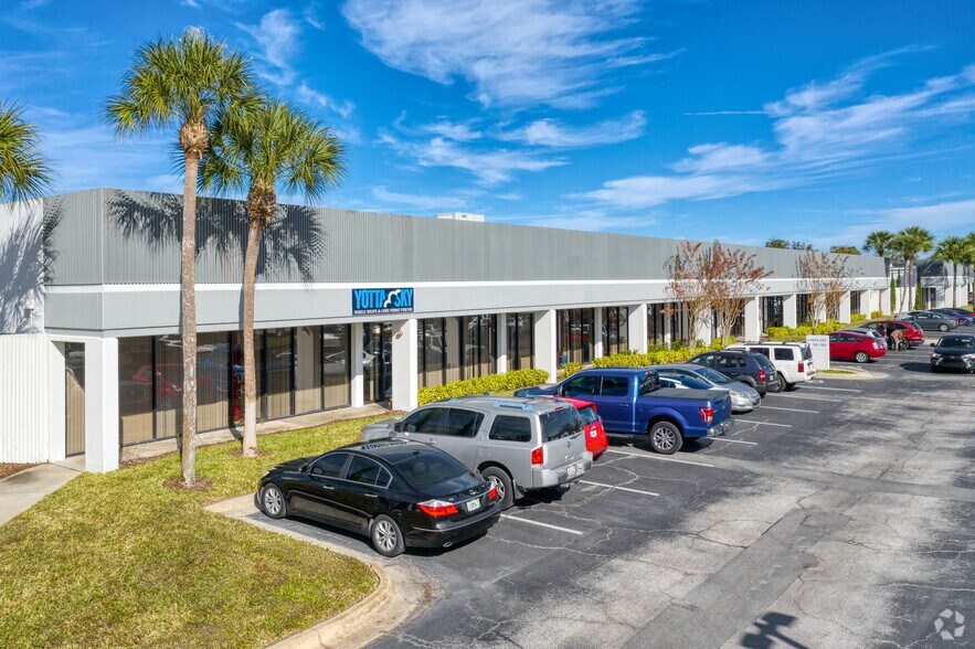 More Photos Of 6903-6947 University Blvd, Winter Park Unknown For Lease