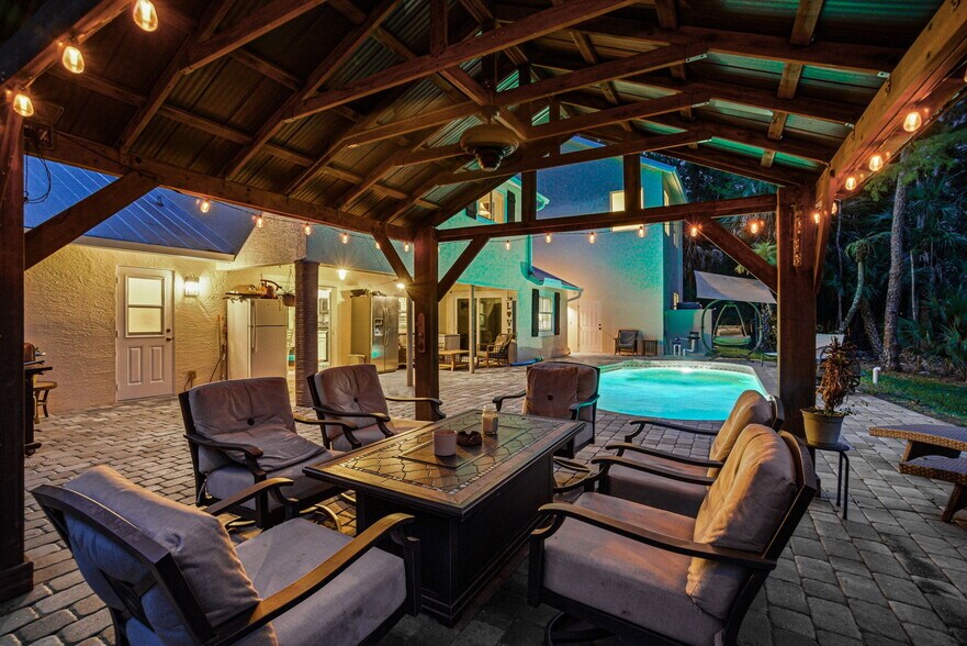 More Photos Of 4120 3rd Ave NW, Naples Apartments For Sale