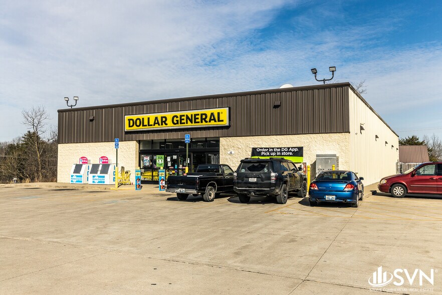 More Photos Of 15 Jr Furniture Rd, Irvine Freestanding For Sale