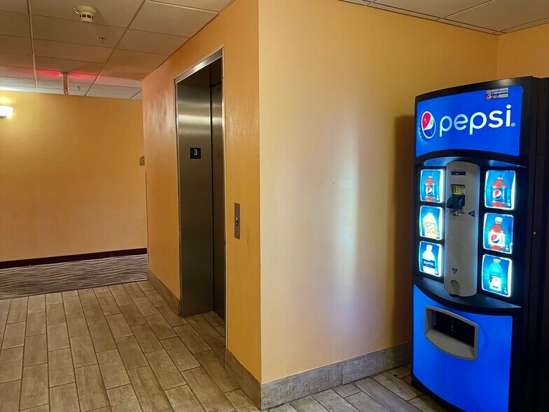 More Photos Of 1606 Central Ave, Albany Hotel For Sale