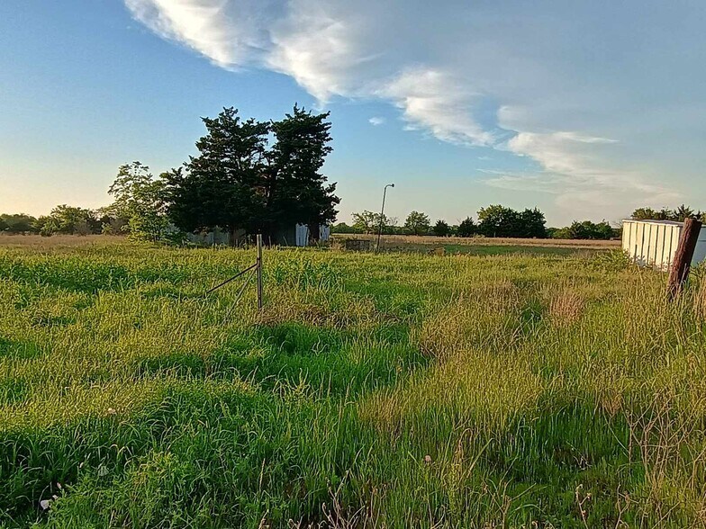 More Photos Of 5330 E Interstate 30, Campbell Land For Lease