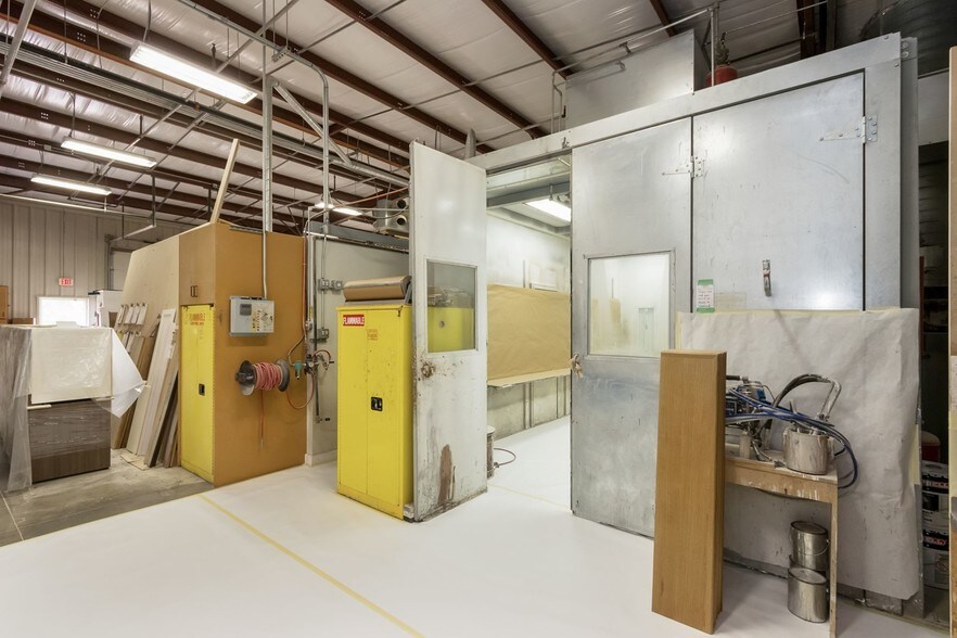 More Photos Of 801 62nd St, Marion Showroom For Sale