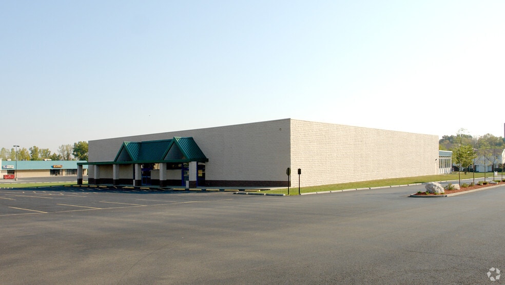 More Photos Of 5651-5841 Emporium Sq, Columbus Unknown For Lease