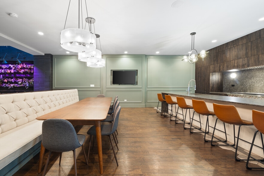 More Photos Of 2521 N Halsted St, Chicago Apartments For Lease