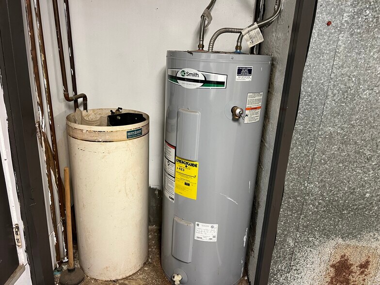 More Photos Of 1625 Tacoma St, Dayton Warehouse For Sale