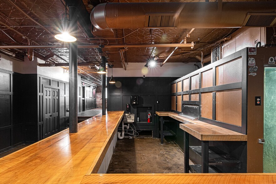 More Photos Of 5 Biltmore Ave, Asheville Restaurant For Lease