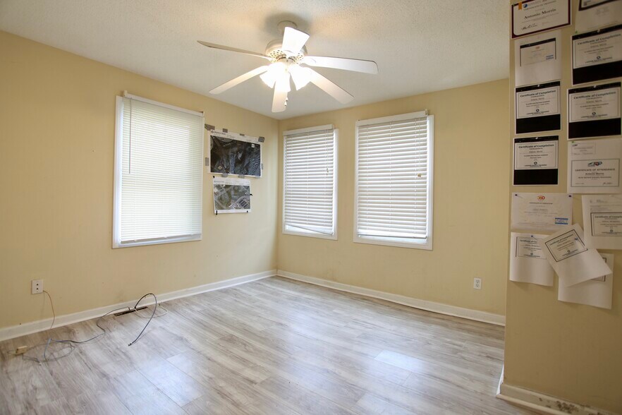 More Photos Of 381 McGill Ave NW, Concord Office For Sale