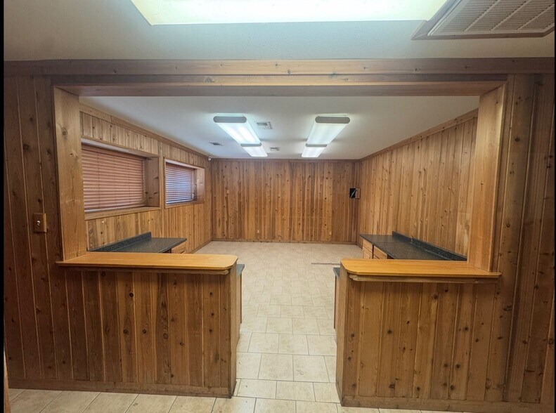 More Photos Of 1327 Judiway St, Houston Industrial For Lease