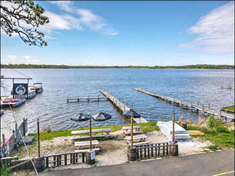 More Photos Of 115 Nippersink Blvd, Fox Lake Hospitality For Sale
