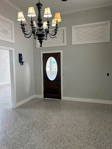 More Photos Of 206 South St, Nashville Freestanding For Sale