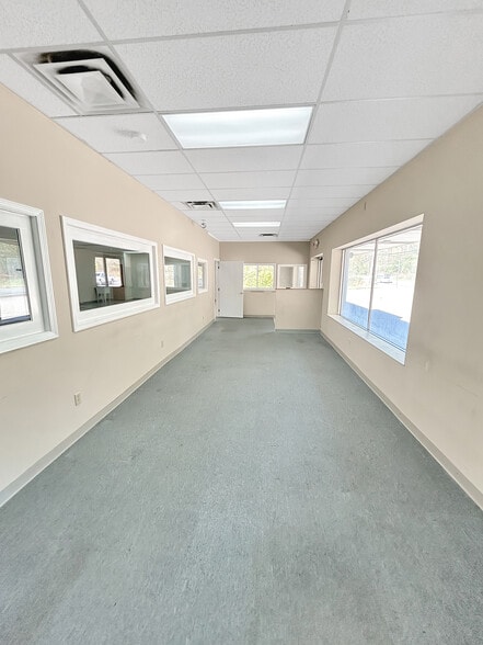 More Photos Of 703 US-30, Imperial General Retail For Lease