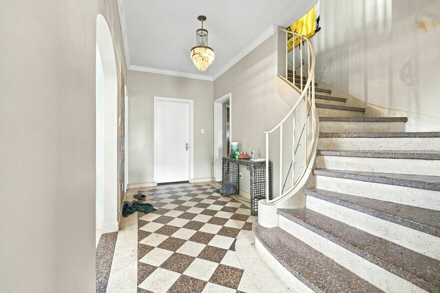 More Photos Of 2715 Sullins St, Knoxville Apartments For Sale