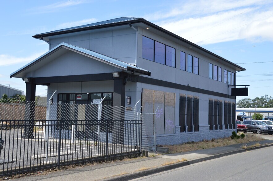 More Photos Of 3502 S 74th St, Tacoma Storefront Retail Office For Sale