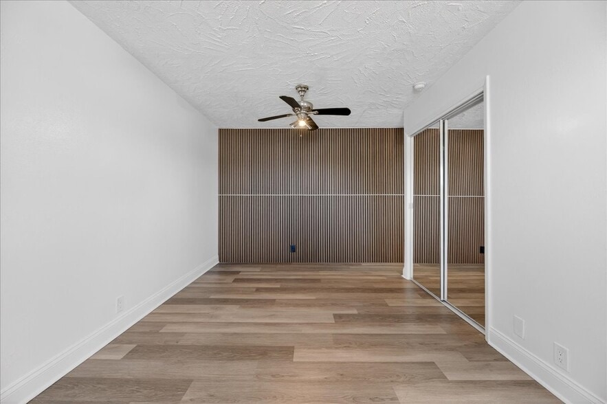 More Photos Of 520 73rd Ave, Saint Petersburg Hotel For Sale