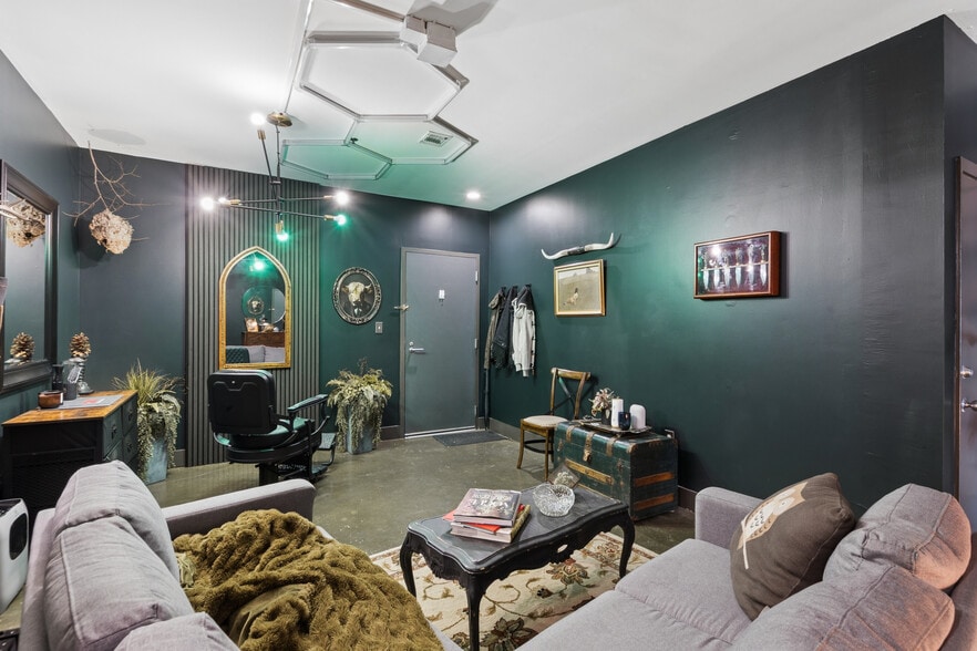 More Photos Of 845 Spring St NW, Atlanta Apartments For Sale