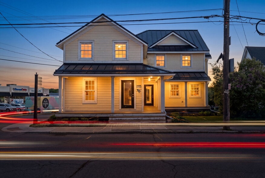 Primary Photo Of 5550 Manotick Main St, Ottawa Office Residential For Sale