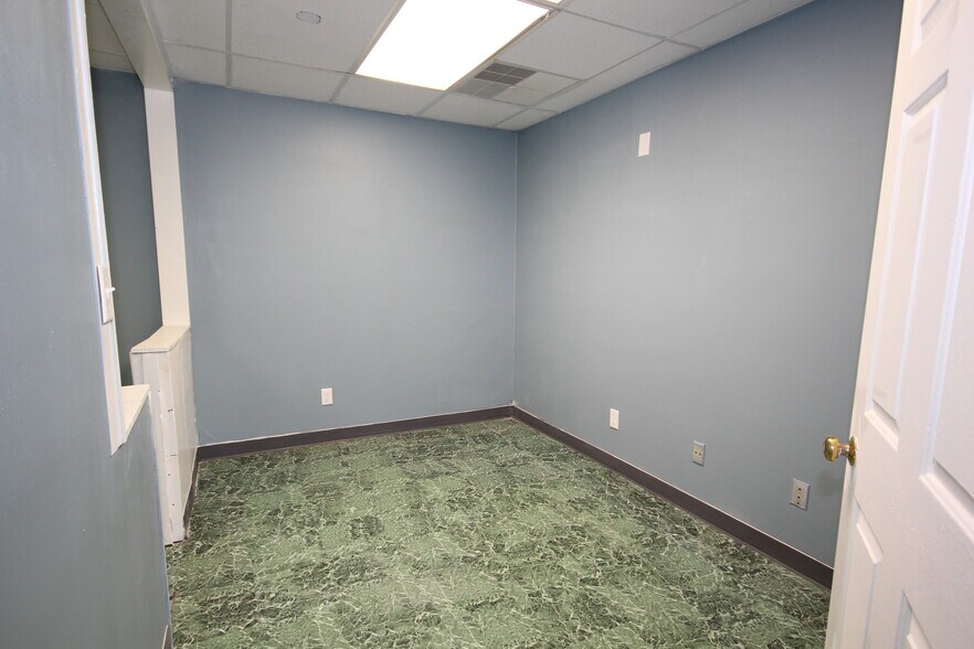 More Photos Of 1823 N Main St, Dayton Daycare Center For Sale