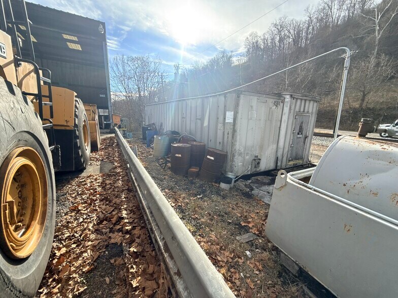 More Photos Of 13125 Old US Route 23, Catlettsburg Industrial For Sale