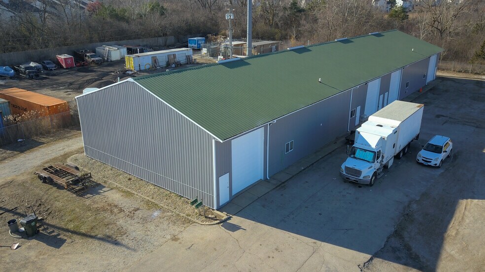 More Photos Of , Lake Bluff Industrial For Sale