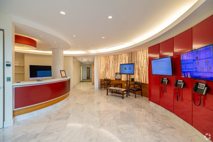 More Photos Of 20 Trafalgar Sq, Nashua Office For Sale