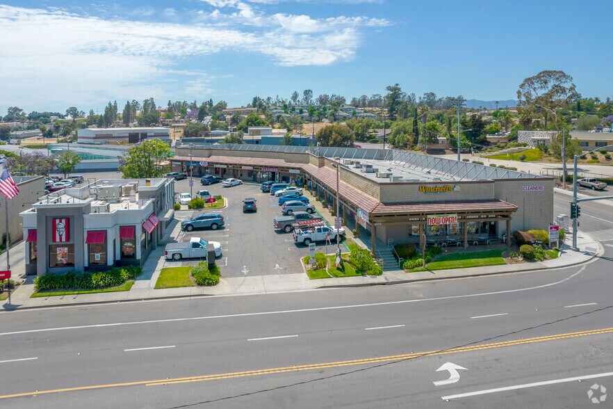 More Photos Of 1075-1079 S Mission Rd, Fallbrook Unknown For Lease