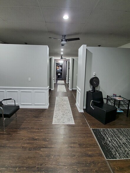 More Photos Of 417-423 Hamilton St, Geneva General Retail For Lease