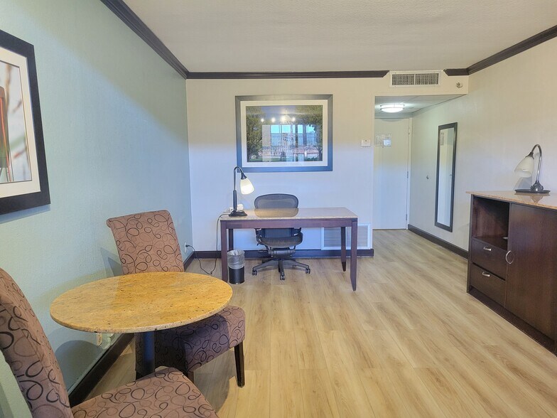 More Photos Of 2101 S Meridian Ave, Oklahoma City Hotel For Sale