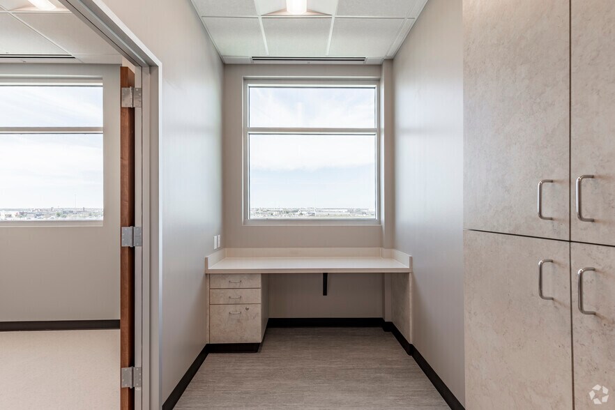 More Photos Of 1180 Seton Pky, Kyle Medical For Lease