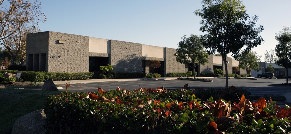 More Photos Of 340-358 State Pl, Escondido Unknown For Lease