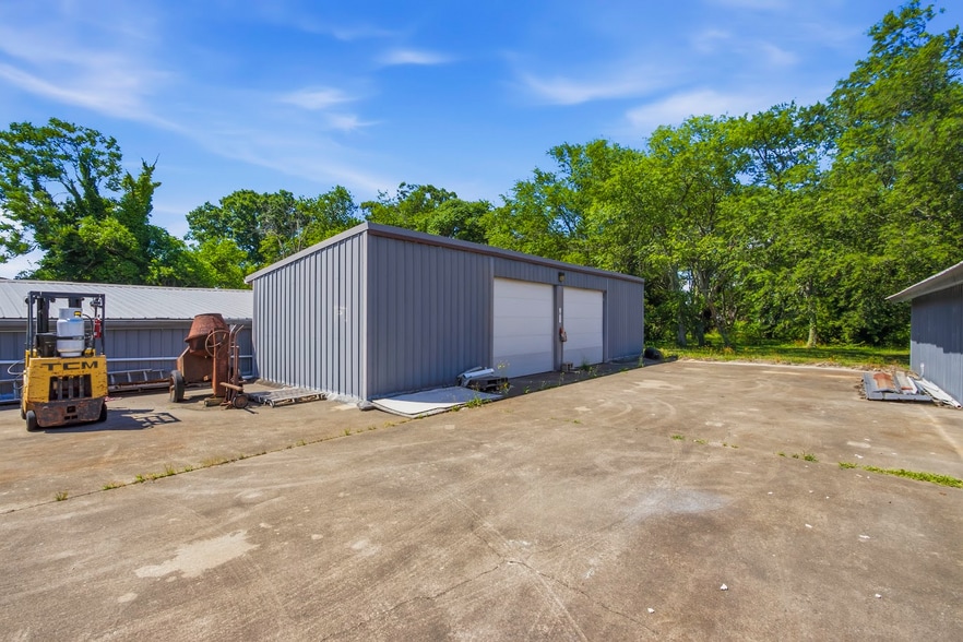 More Photos Of 50 Clara St, Landisville Warehouse For Sale