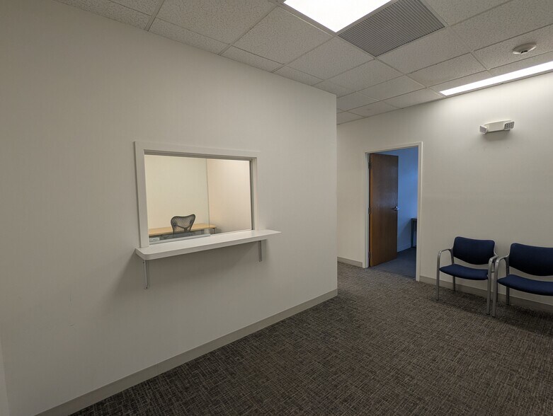 More Photos Of 300 Winding Brook Dr, Glastonbury Medical For Lease