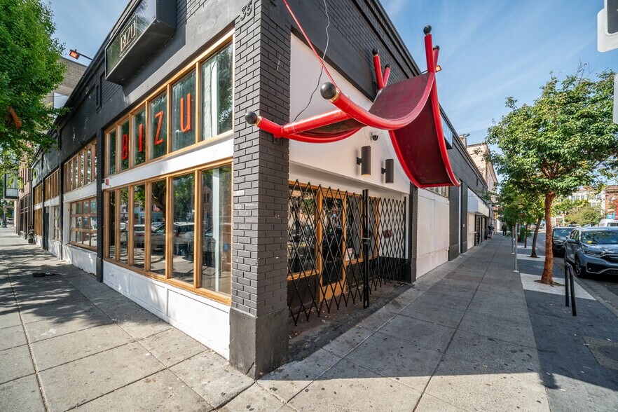Primary Photo Of 35 NW 3rd Ave, Portland Bar For Sale