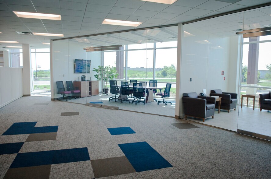 More Photos Of 9980 Georgia St, Crown Point Office For Lease